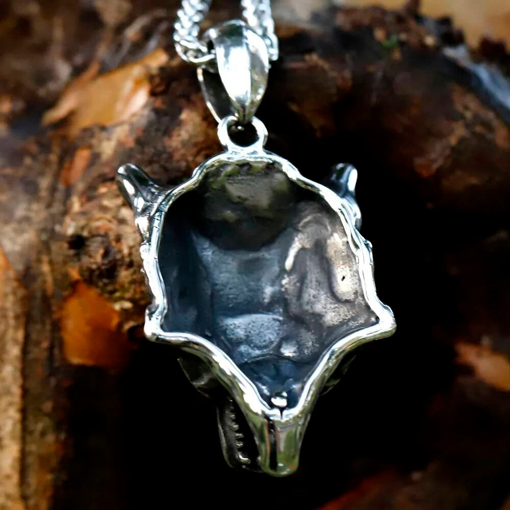 Wolf Head Pendant Necklace – Fierce Stainless Steel Wolf Pendant for Men