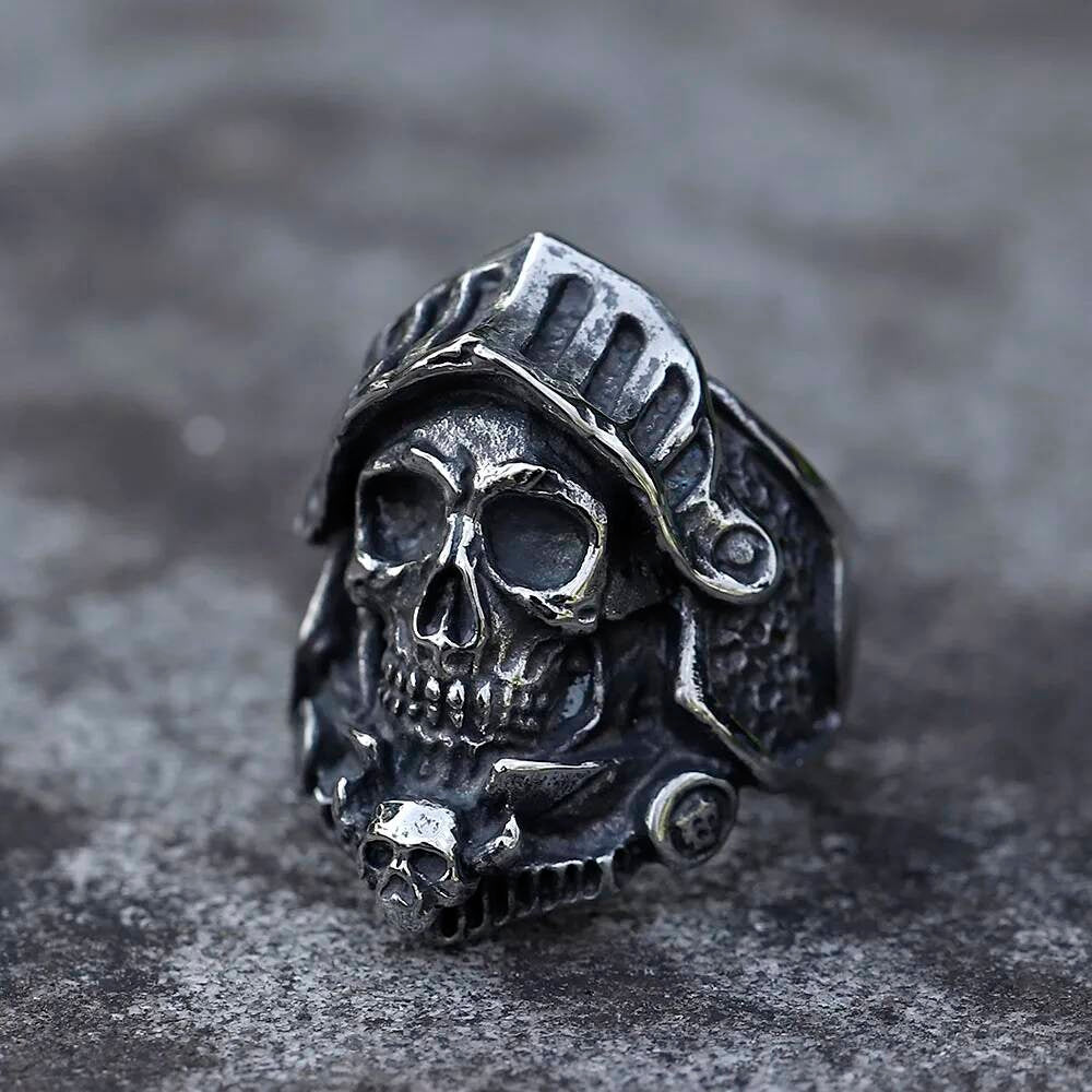 Caarium Skull Biker Ring - Gothic Stainless Steel Punk Jewelry for Teens