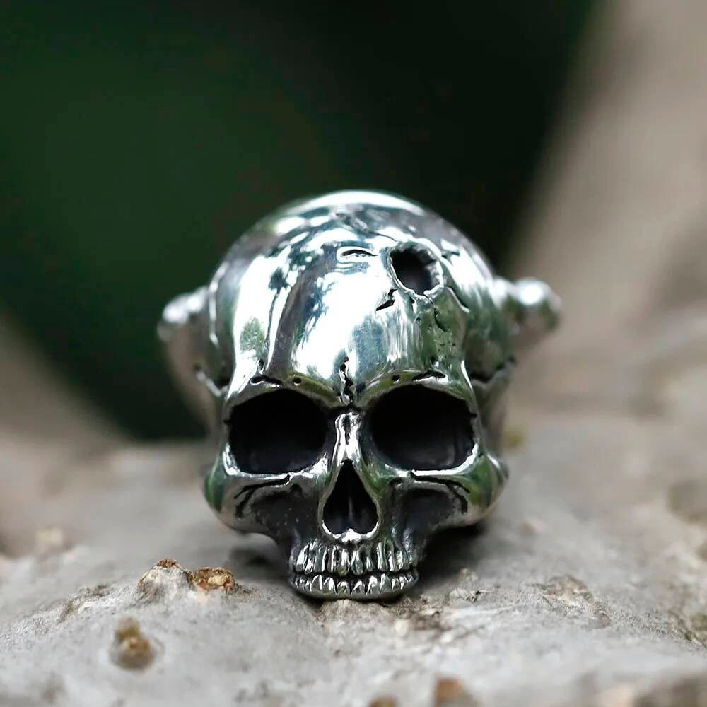 Cracked Skull Pendant Necklace - Gothic Stainless Steel Skull Jewelry with Unique Design
