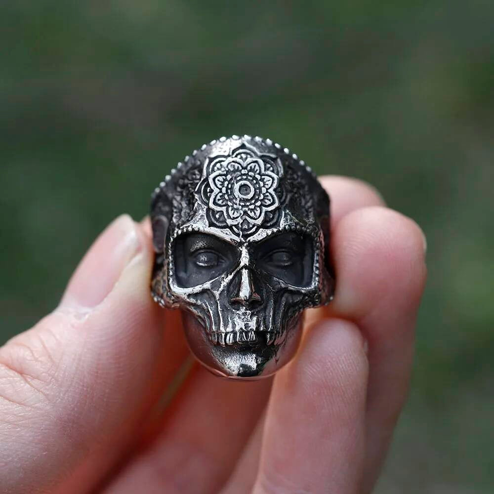 Decorative Skull Pattern Ring - Gothic Stainless Steel Punk Jewelry for Teens