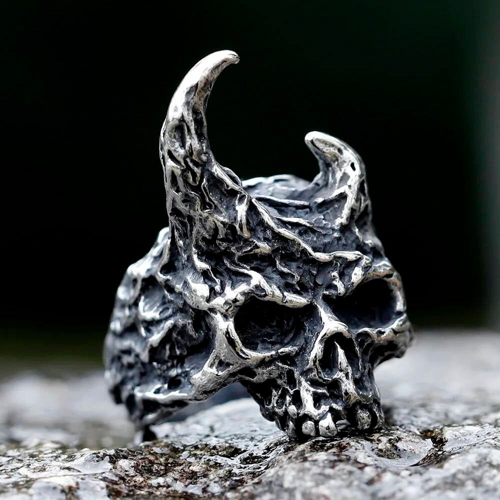 Demon Skull Ring – Gothic Stainless Steel Horned Skull Biker Jewelry