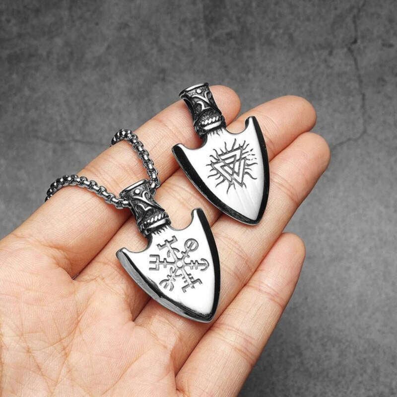 Viking Arrowhead Pendant Necklace – Double-Sided Rune Amulet in 316L Stainless Steel