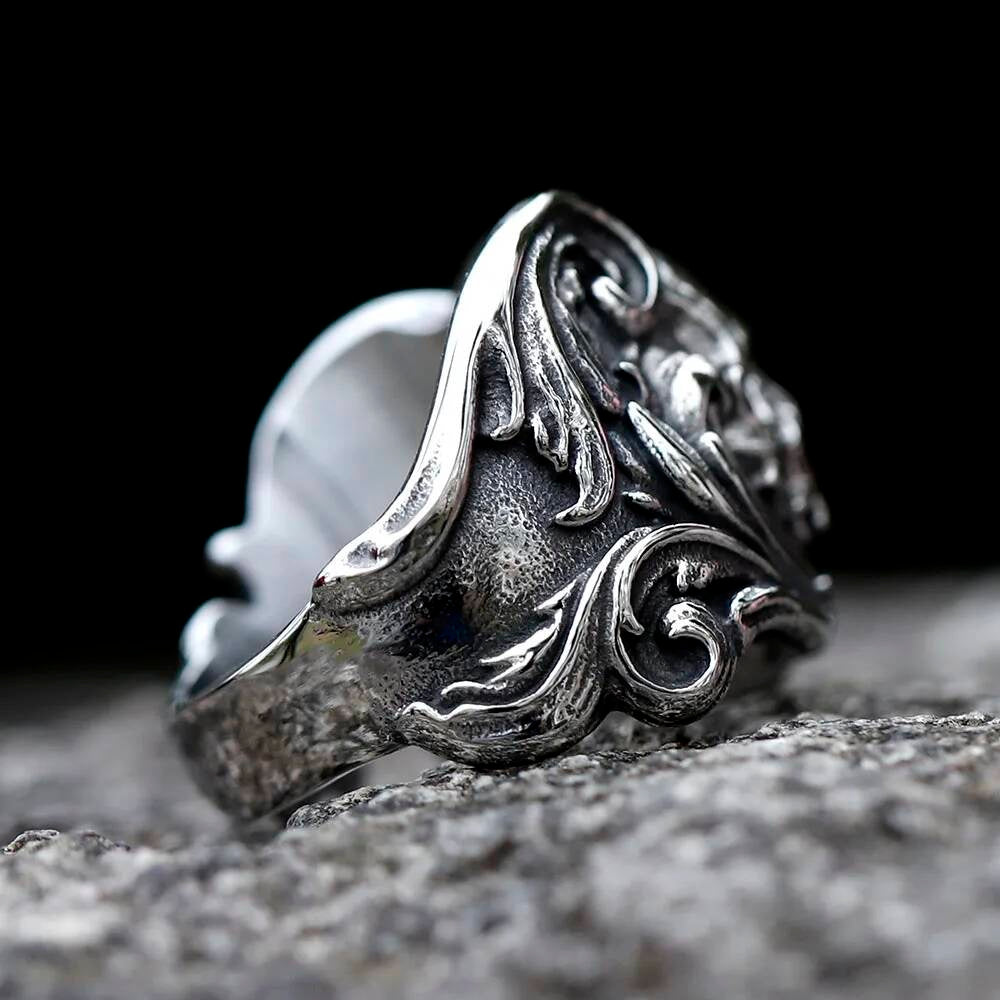 Chic Skull Punk Ring - Stainless Steel Men's Gothic Halloween Jewelry