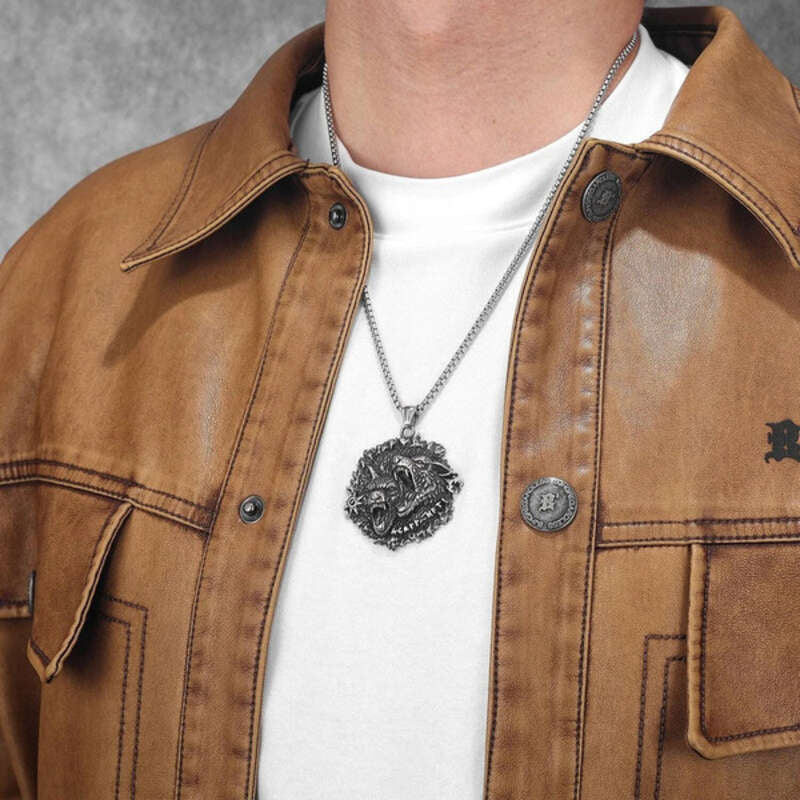 Viking Double Wolf Head Pendant Necklace – 316L Stainless Steel Norse Amulet