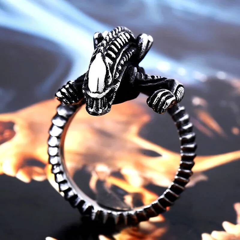 Alien Predator Ring – 316L Stainless Steel Gothic Biker Statement Band BR8-540steel