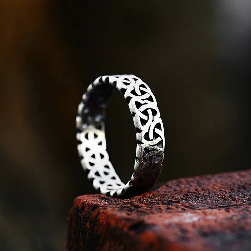 Valknut Celtic Knot Ring – 316L Stainless Steel Norse Unity Band