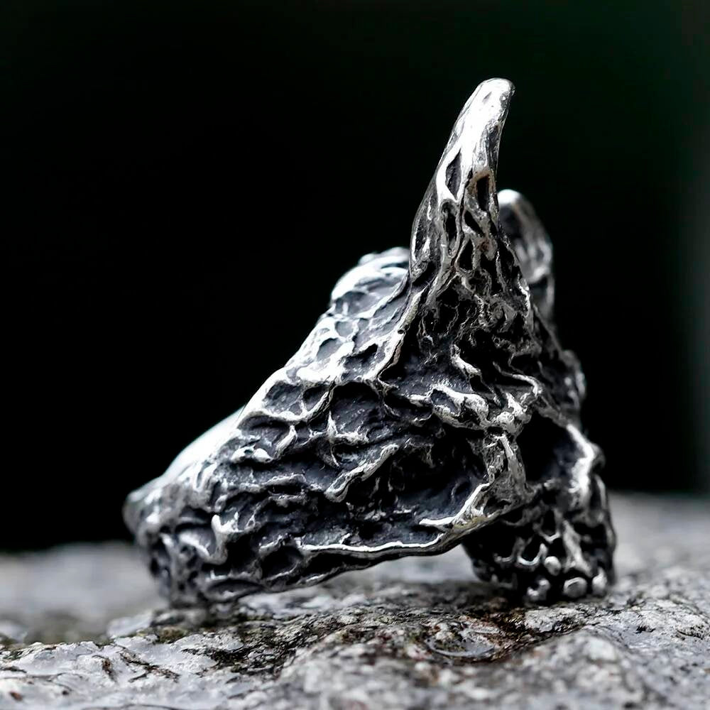 Demon Skull Ring – Gothic Stainless Steel Horned Skull Biker Jewelry