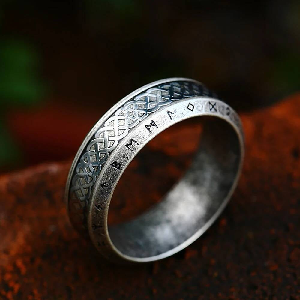 Vintage Viking Tree of Life Ring – 316L Stainless Steel Nordic–Celtic Amulet