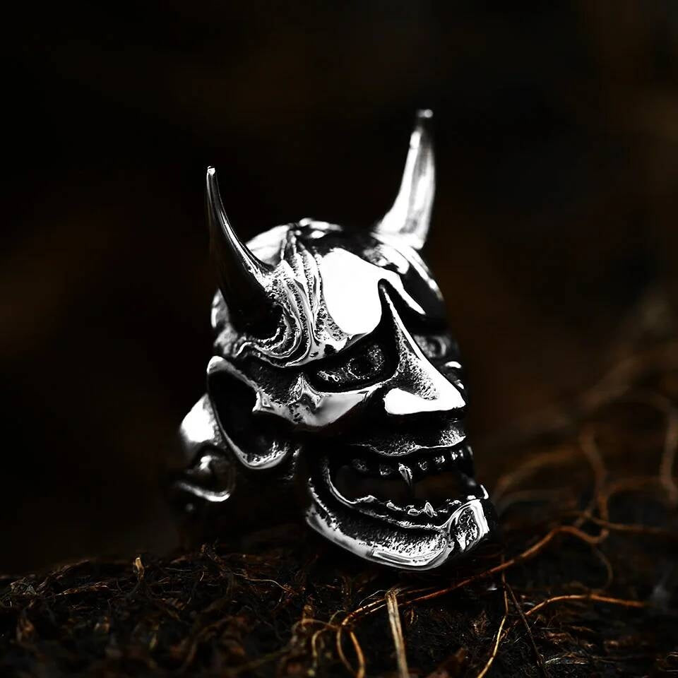 Retro Devil Skull Signet Ring – 316L Stainless Steel Gothic Punk Jewelry