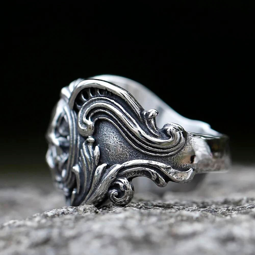 Chic Skull Punk Ring - Stainless Steel Men's Gothic Halloween Jewelry