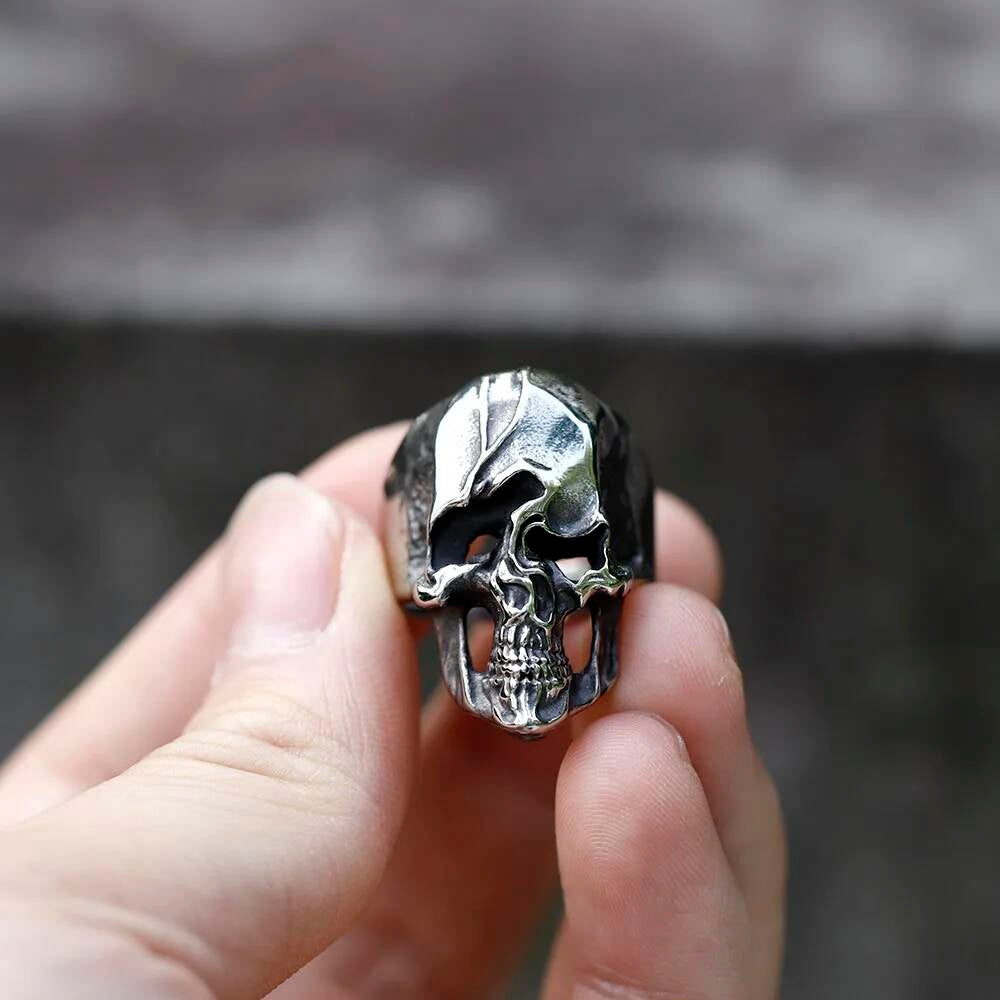 3D Skull Ring in Stainless Steel – Gothic Biker Rocker Statement Jewelry