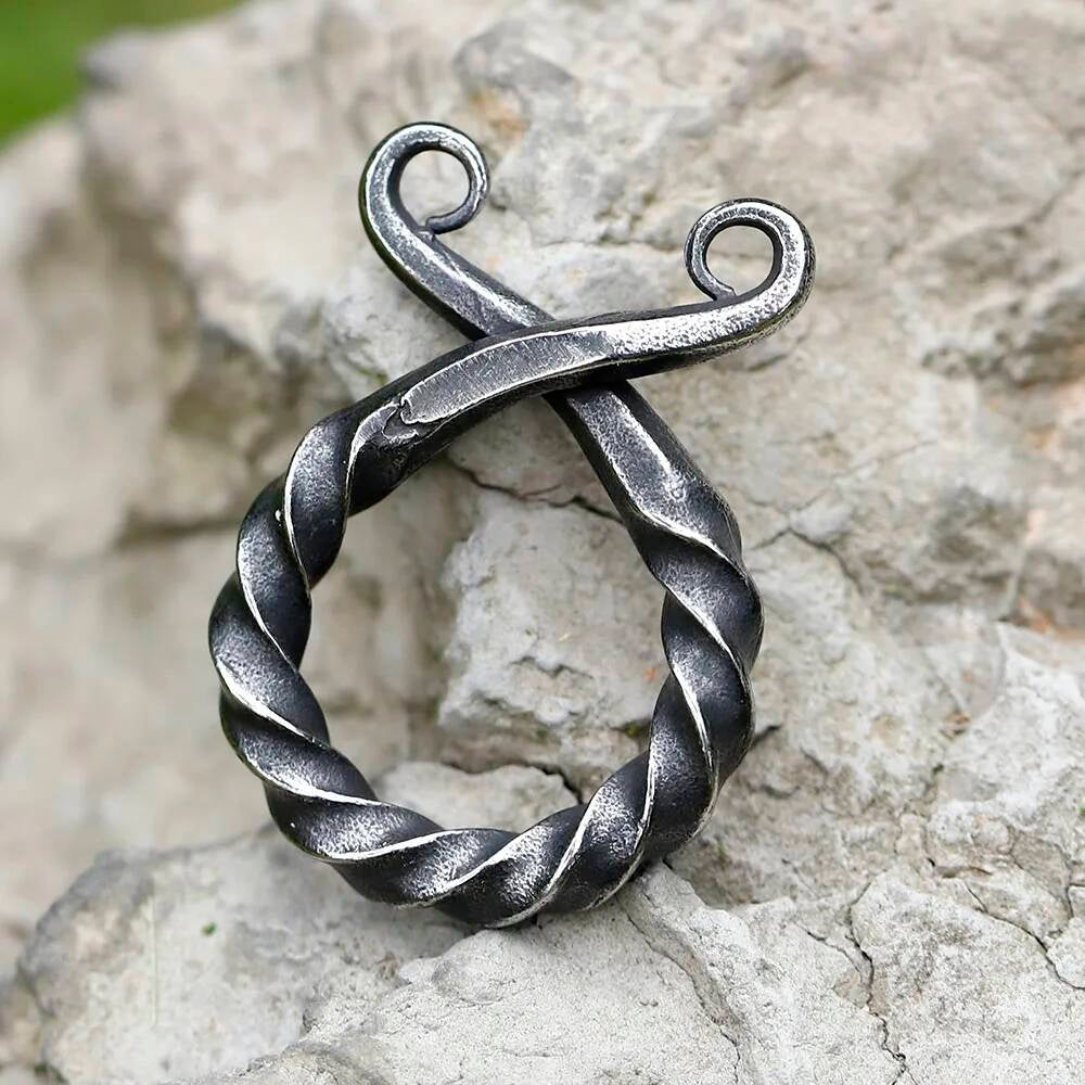 316L Stainless Steel Twisted Torque Circle Pendant Necklace Men