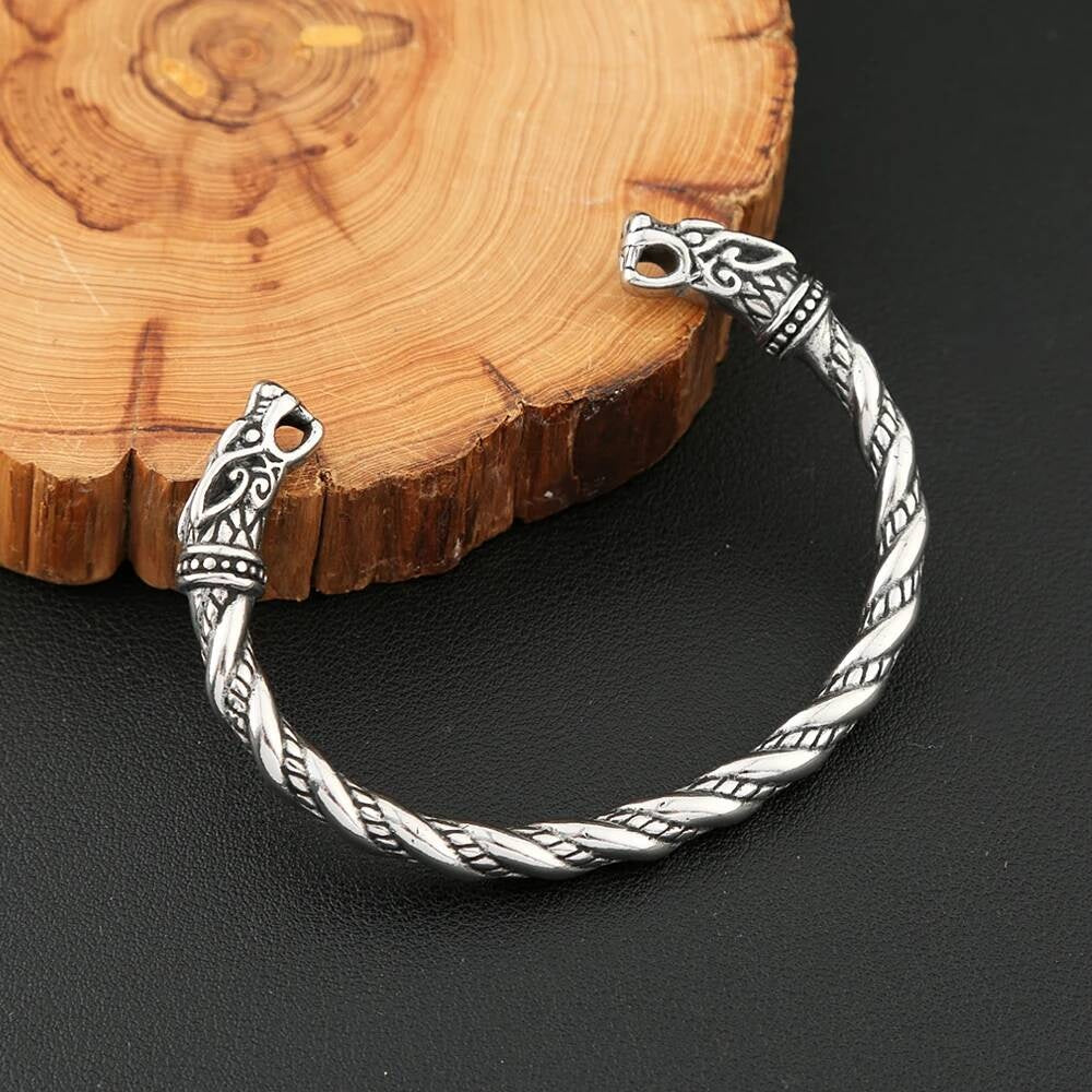 Viking Wolf Head Twisted Bangle – Stainless Steel Norse Armring