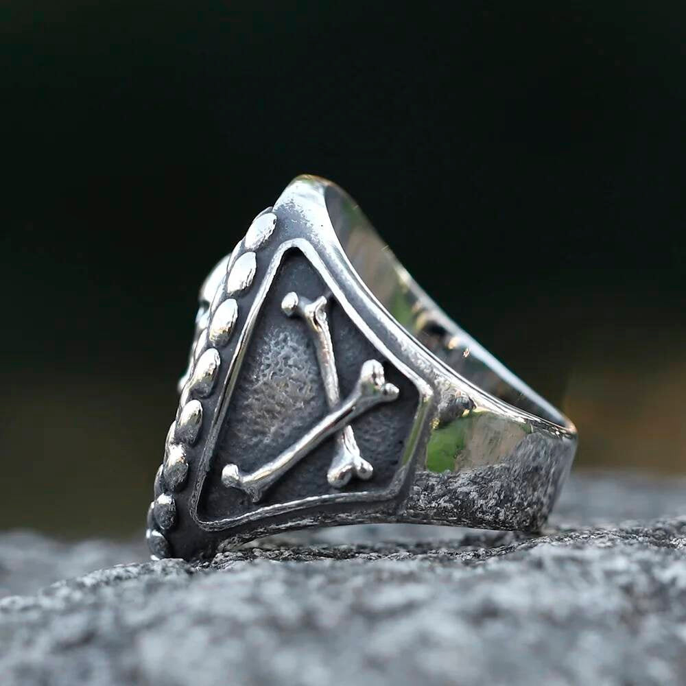 Caarium Skull Band Ring - Gothic Stainless Steel Biker Punk Jewelry Gift