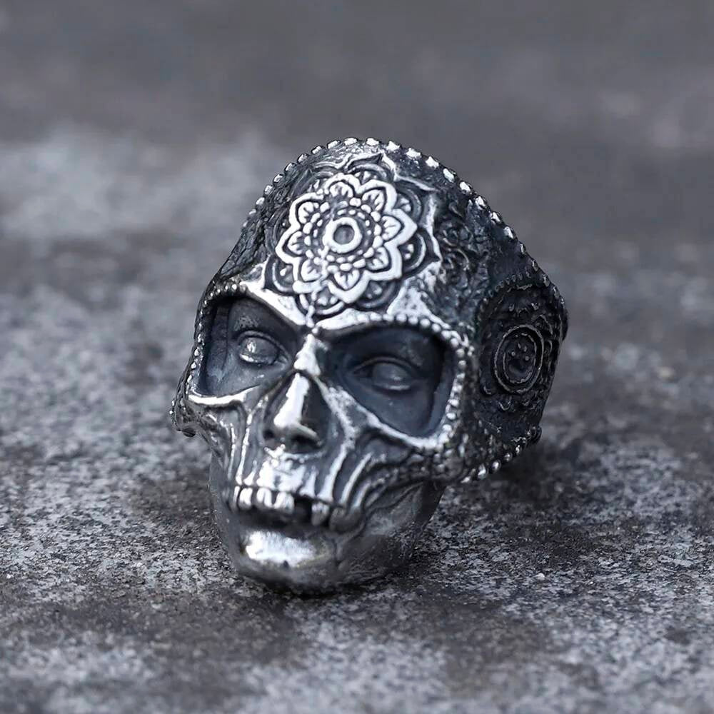 Decorative Skull Pattern Ring - Gothic Stainless Steel Punk Jewelry for Teens