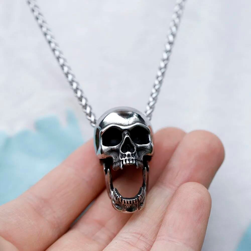 Open Skull Pendant – A Fierce Symbol of Power and Rebellion