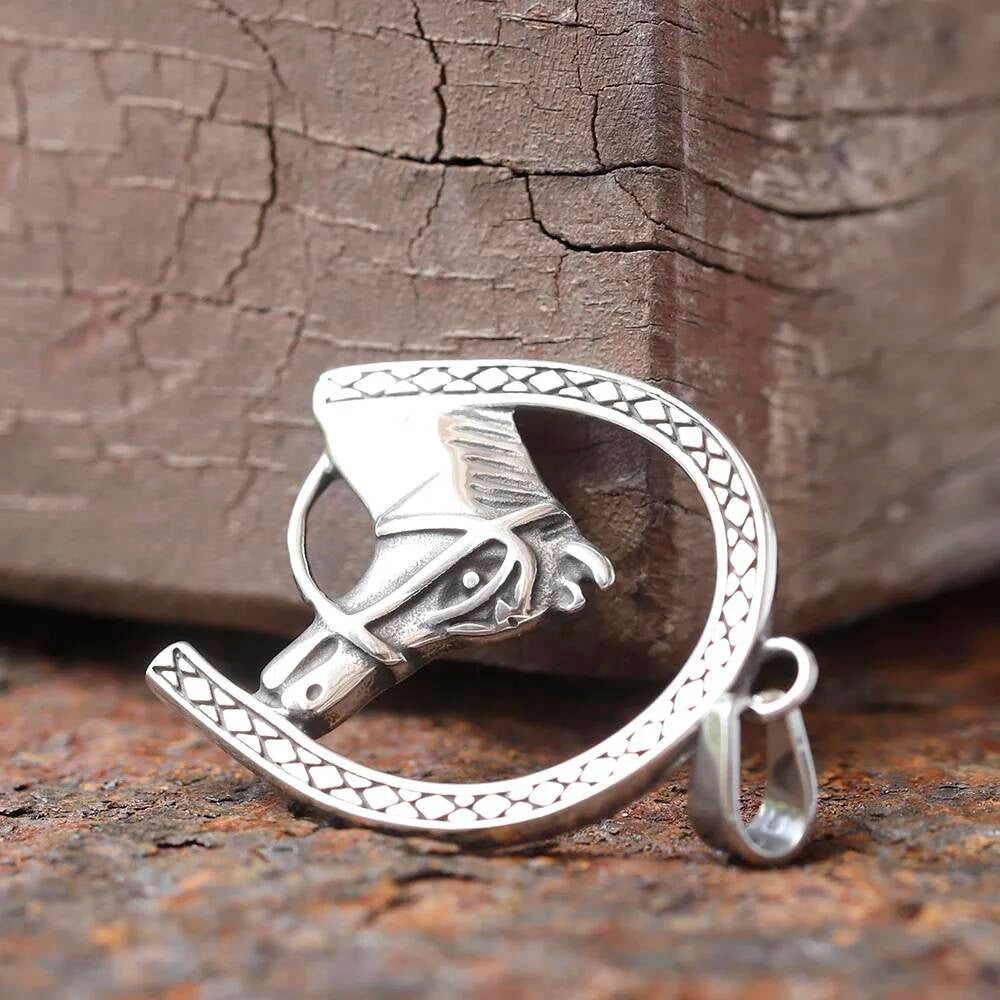 horse & Horseshoe Pendant Necklace – Equestrian Silver Jewelry