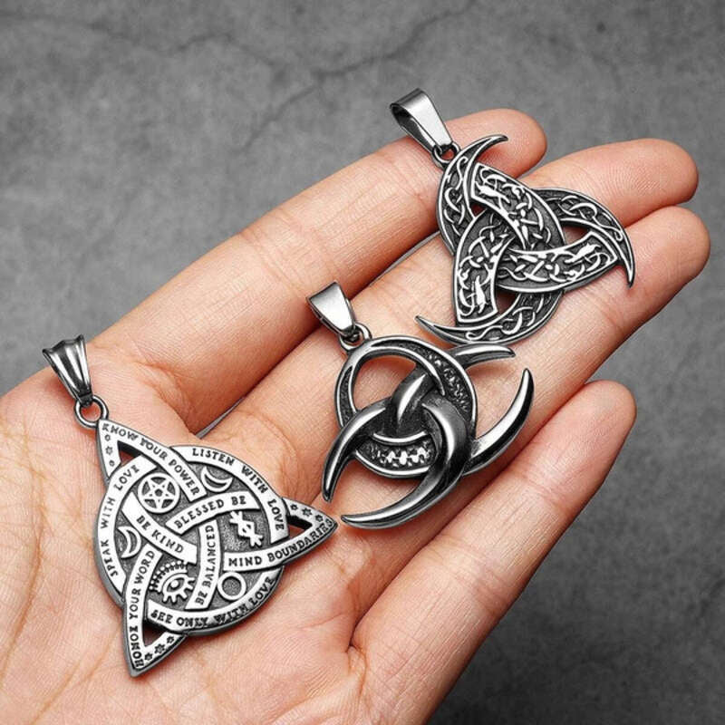 Celtic Triquetra Blessing Pendant – 316L Stainless Steel Trinity Knot Necklace