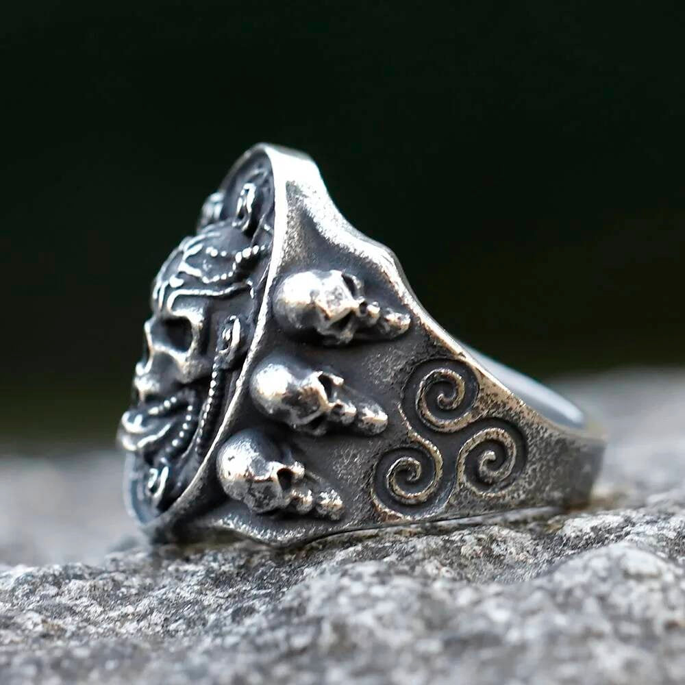Sinister Demon Skull Signet Ring – 316L Stainless Steel Gothic Statement