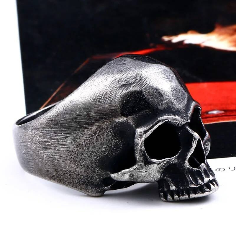 Bold Skull Ring – Stainless Steel Gothic Biker Jewelry for Men