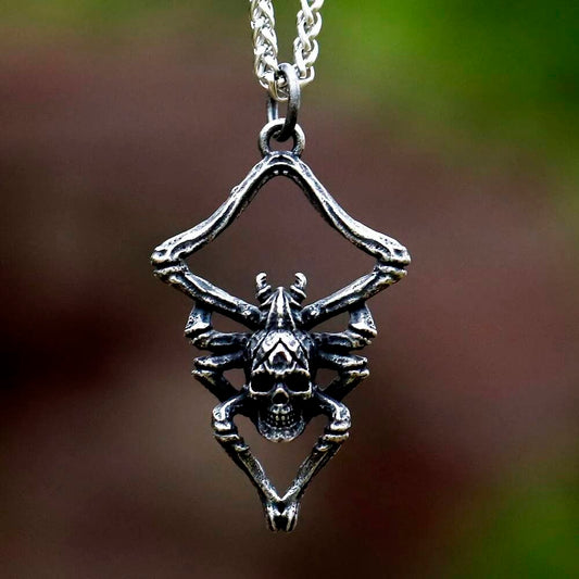 Gothic Skull Spider Pendant Necklace – Stainless Steel Dark Symbolic Jewelry