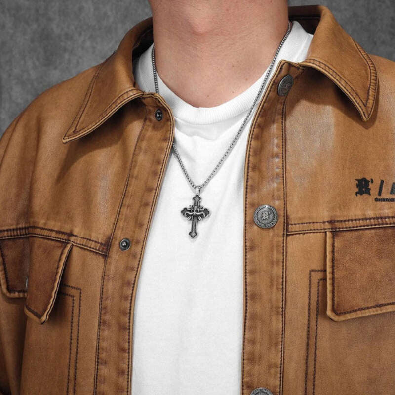 316L Stainless Steel Gothic Cross Pendant Necklace – Faith & Strength Symbol