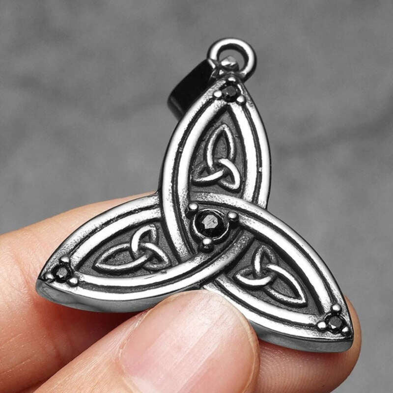 Celtic Trinity Knot Pendant Necklace – 316L Stainless Steel Triquetra Amulet