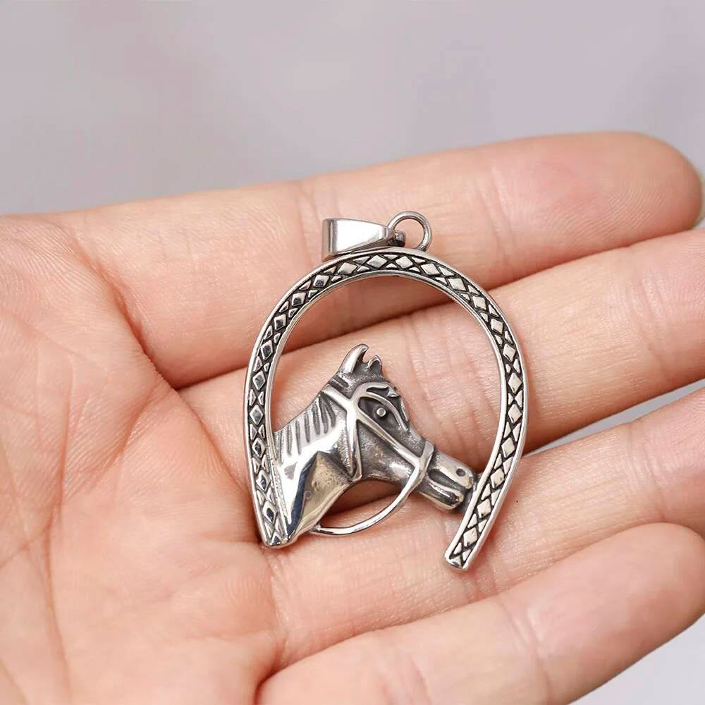 horse & Horseshoe Pendant Necklace – Equestrian Silver Jewelry