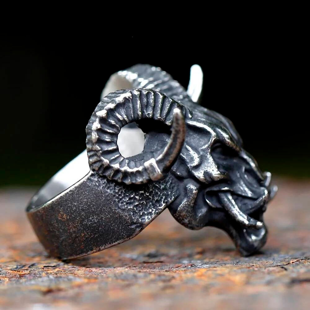 Devil Skull Ring – 316L Stainless Steel Gothic Punk Statement Band