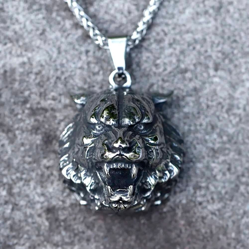 Tiger Head Pendant Necklace – Fierce Stainless Steel Animal Jewelry