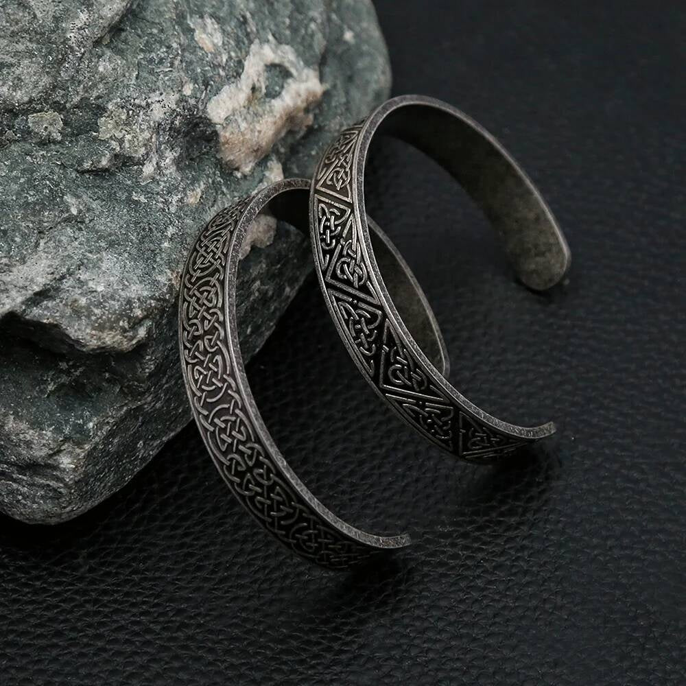 Celtic Knot Bracelet – Norse Pagan Stainless Steel Cuff Bangle