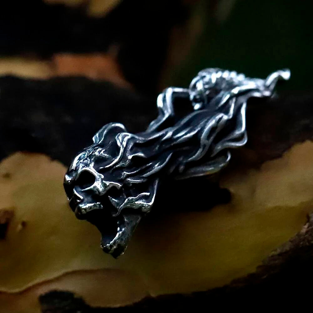 Flame Design Pendant – Symbol of Power and Resilience