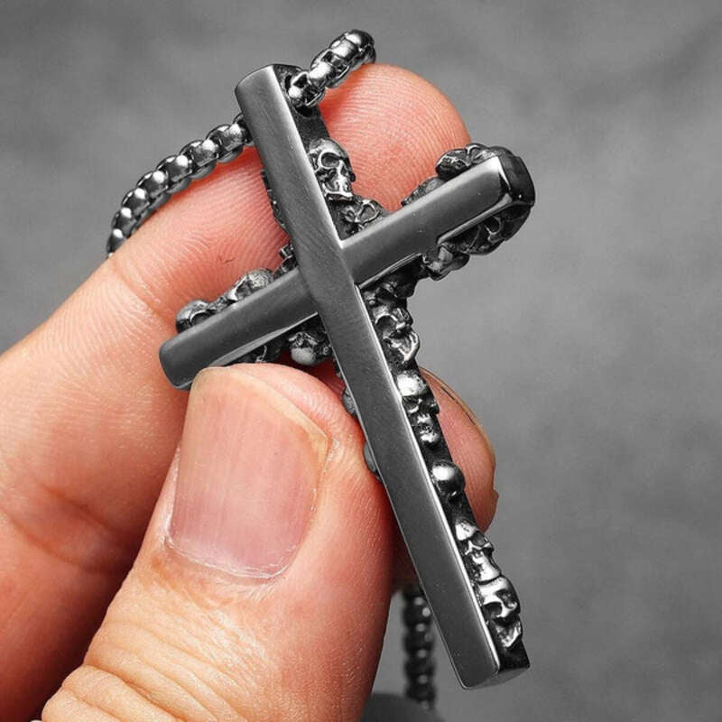 316L Stainless Steel Polished Cross Pendant with Skull Edge Design