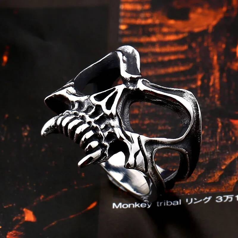 Evil Vampire Skull Ring – 316L Stainless Steel Gothic Statement Band