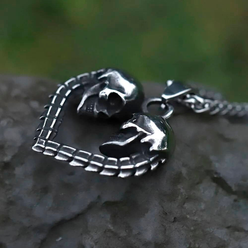 Skull Heart Pendant Necklace – Gothic Skeleton Love Jewelry