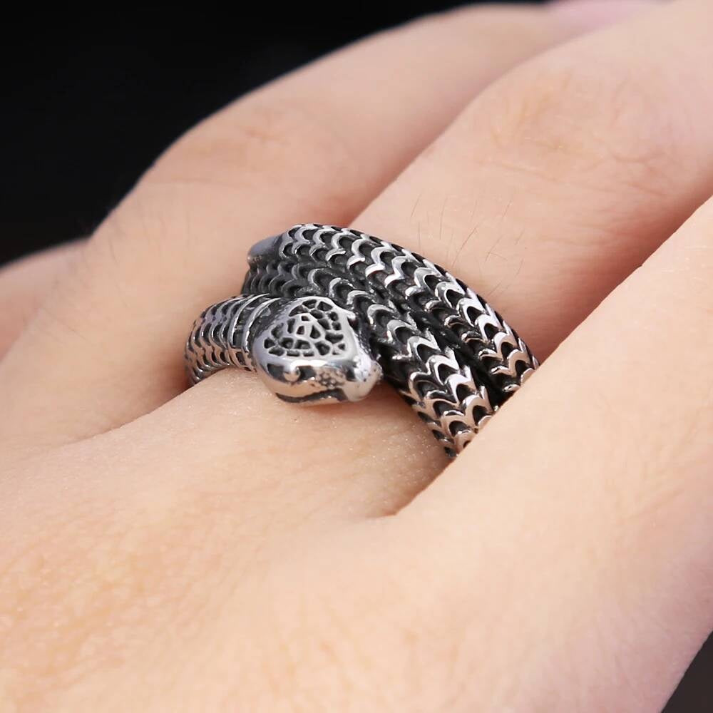 Vintage Viking Snake Ring – 316L Stainless Steel Gothic Biker Amulet Band