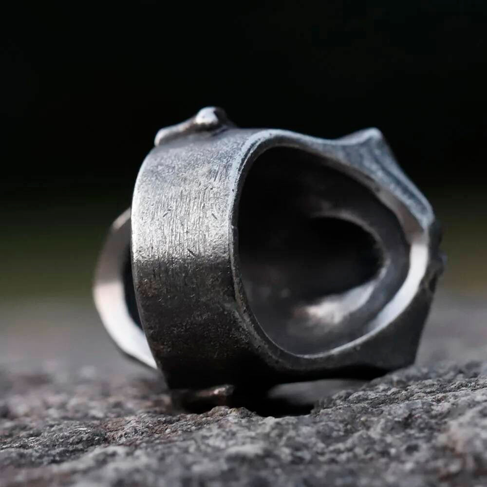 Vintage Punk Skull Ring – 316L Stainless Steel Hip-Hop Statement Band