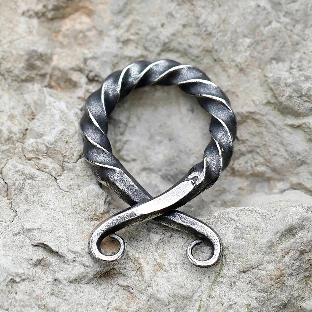 316L Stainless Steel Twisted Torque Circle Pendant Necklace Men