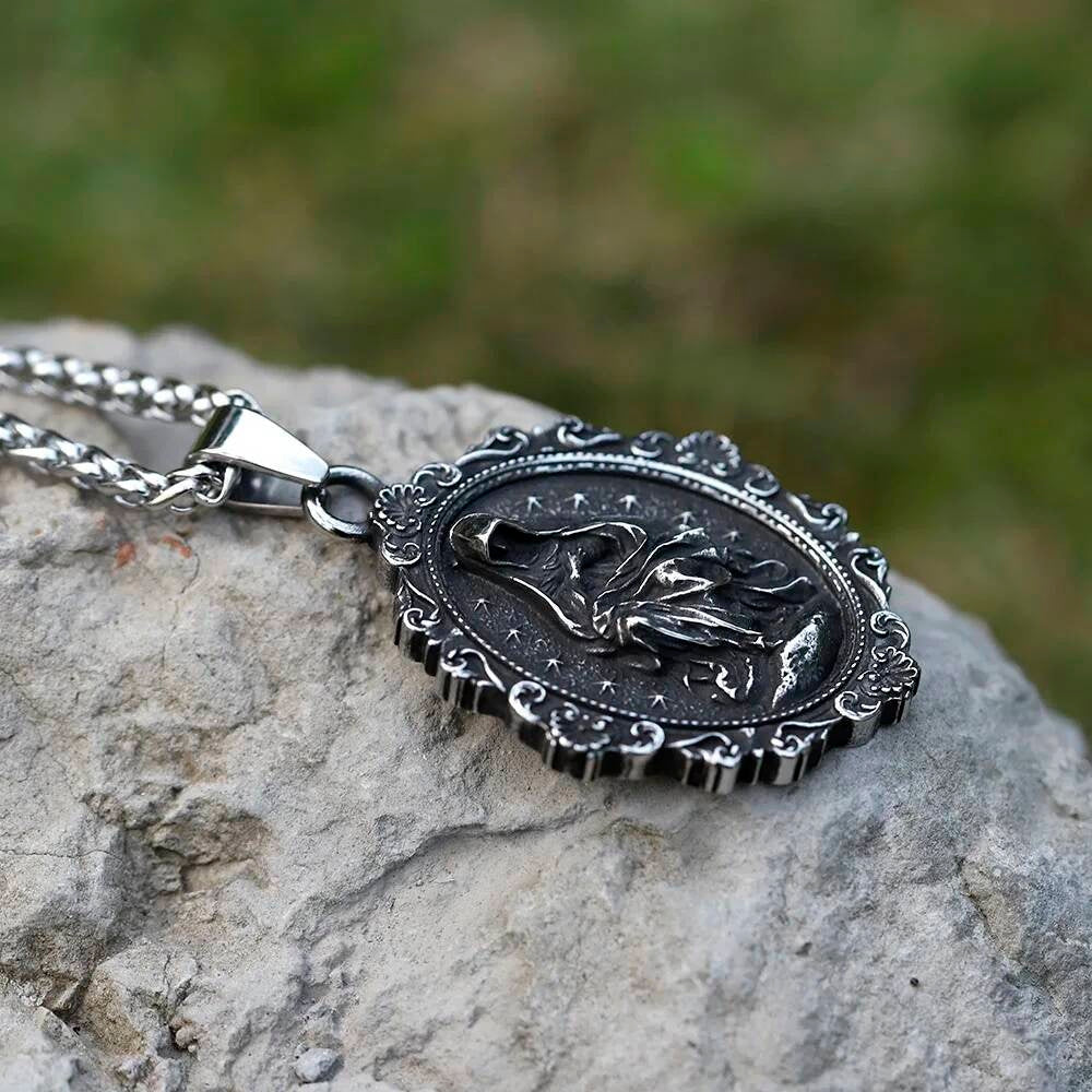 Catholic Pendant with Cross and Hearts – Sacred and Inspirational