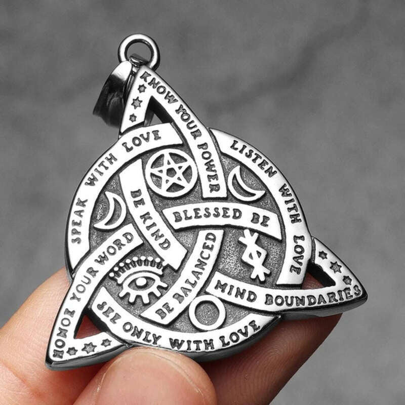 Celtic Triquetra Blessing Pendant – 316L Stainless Steel Trinity Knot Necklace