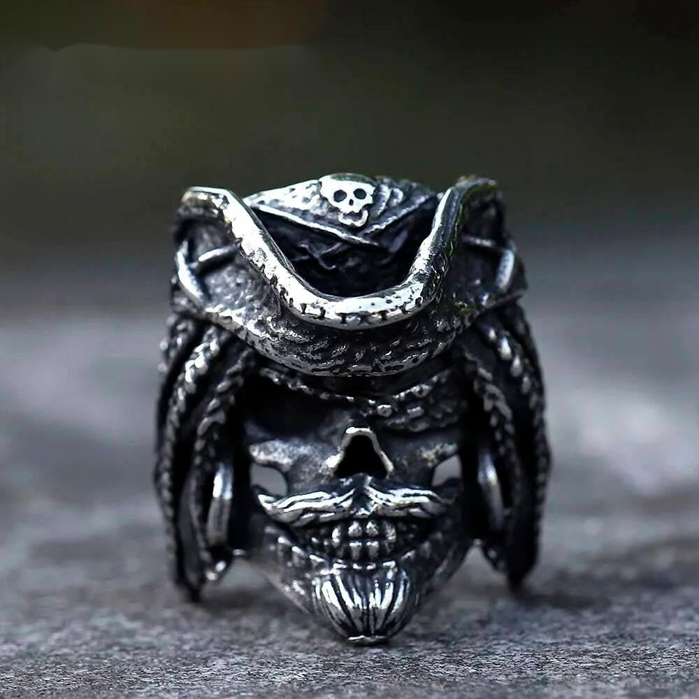Pirate Captain Skull Ring - Vintage Stainless Steel Gothic Jewelry for Teens