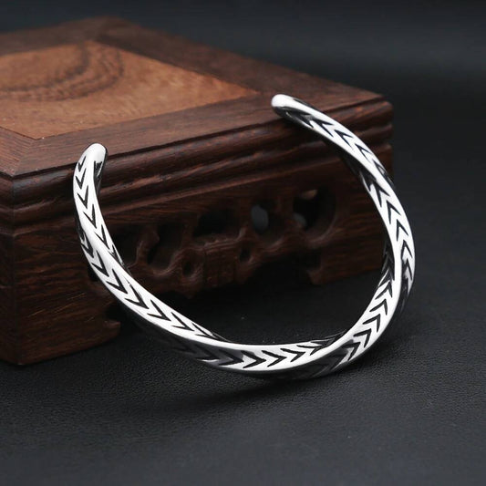 Viking Arrow Pattern Bracelet – Nordic Stainless Steel Cuff