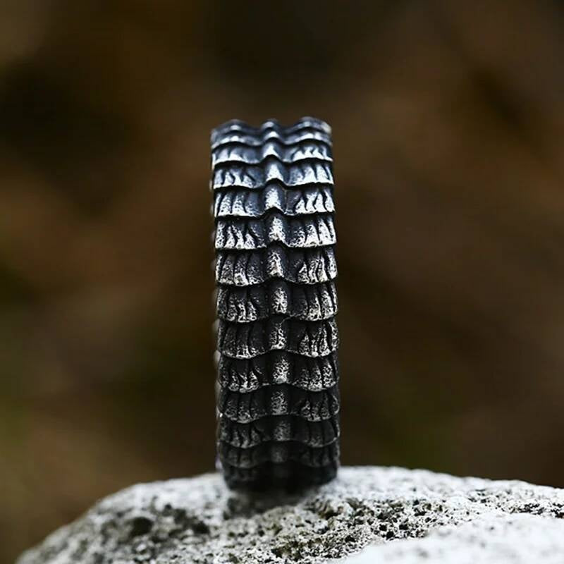 Vintage Viking Dragon Scale Ring – 316L Stainless Steel Unisex Amulet Band
