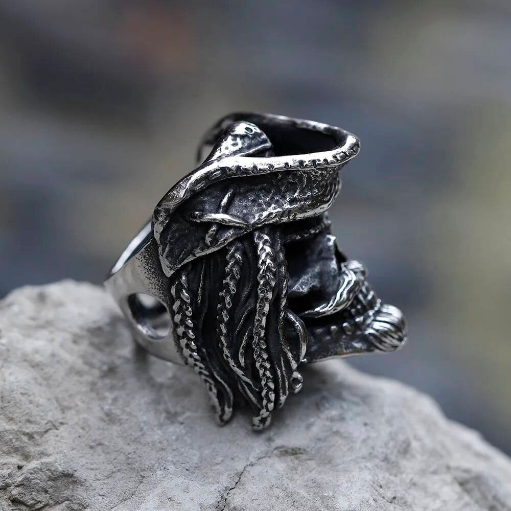 Pirate Captain Skull Ring - Vintage Stainless Steel Gothic Jewelry for Teens