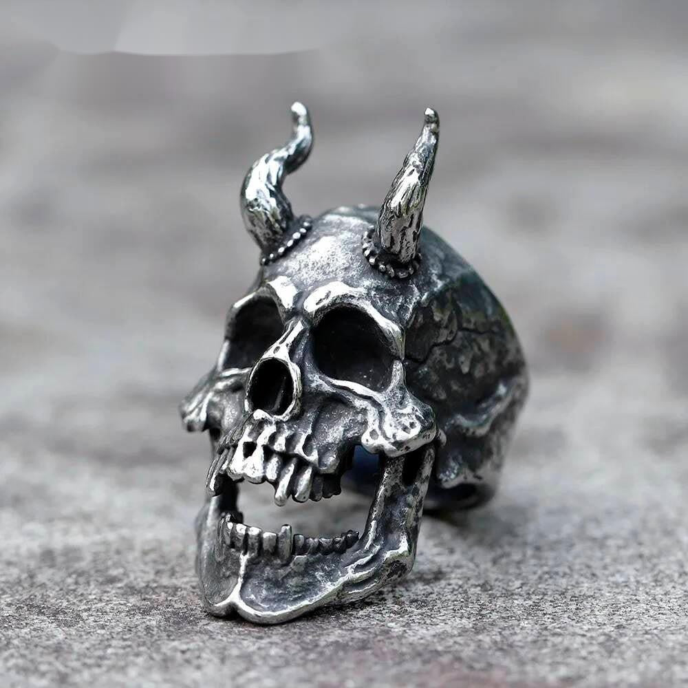 Horned Satan Skull Ring – 316L Stainless Steel Gothic Biker Accessory