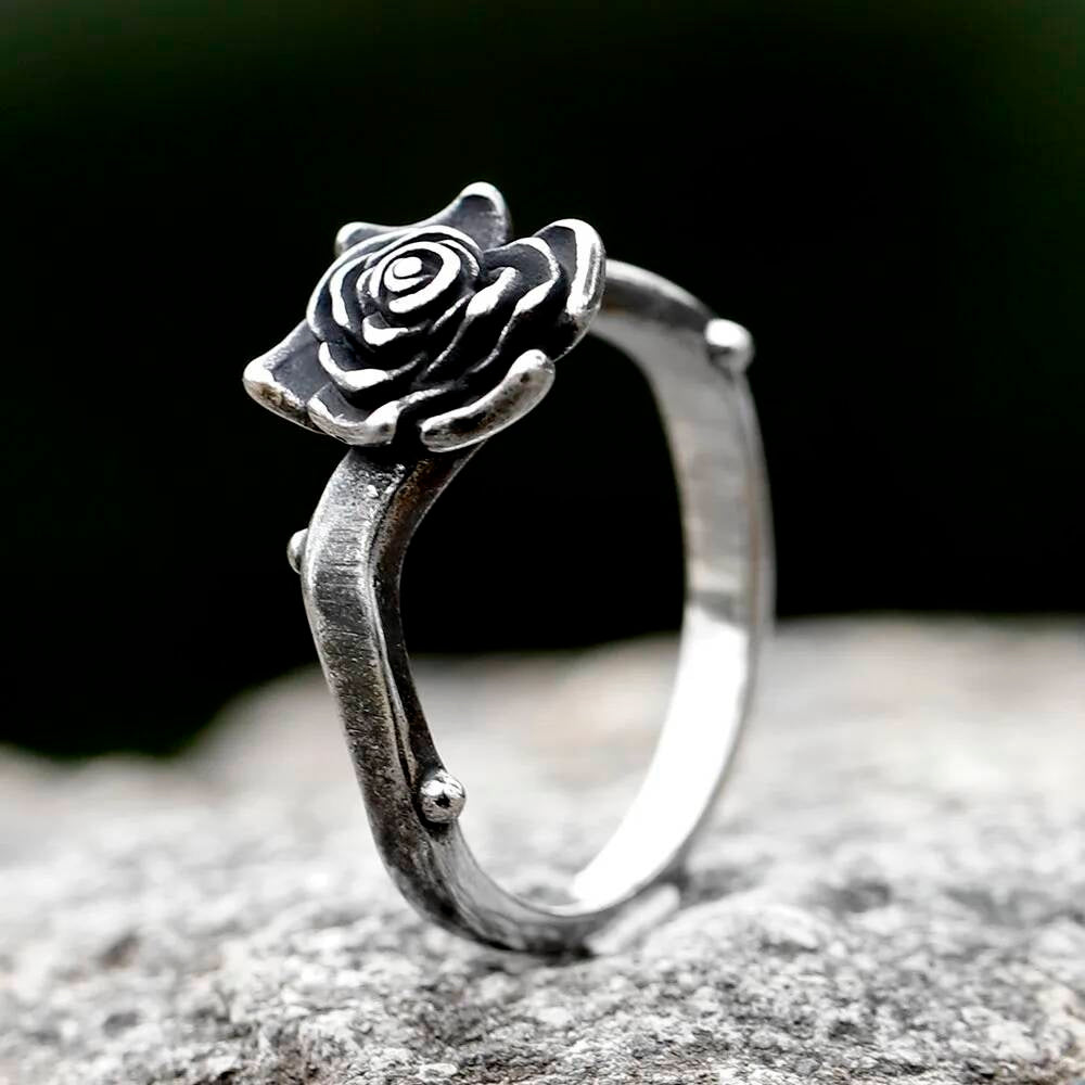 Vintage Gothic Flower Ring – 316L Stainless Steel Wiccan Amulet