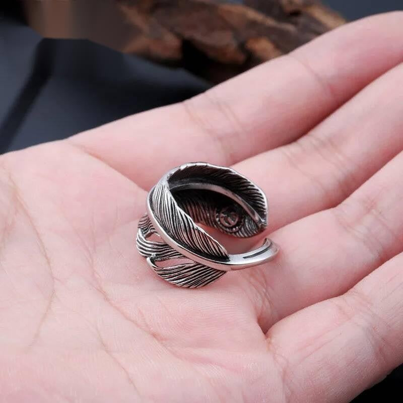 Eagle Feather Ring - Stainless Steel Nature-Inspired Jewelry for Men & Women