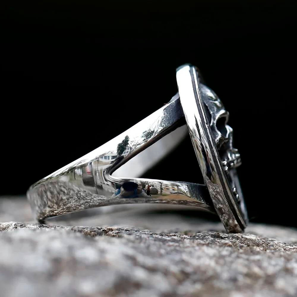 Vampire Skull Ring – 316L Stainless Steel Gothic Biker Statement Band