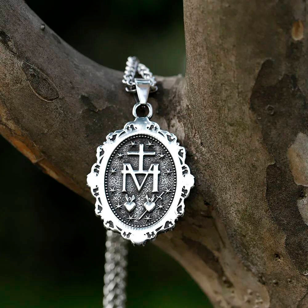Catholic Pendant with Cross and Hearts – Sacred and Inspirational