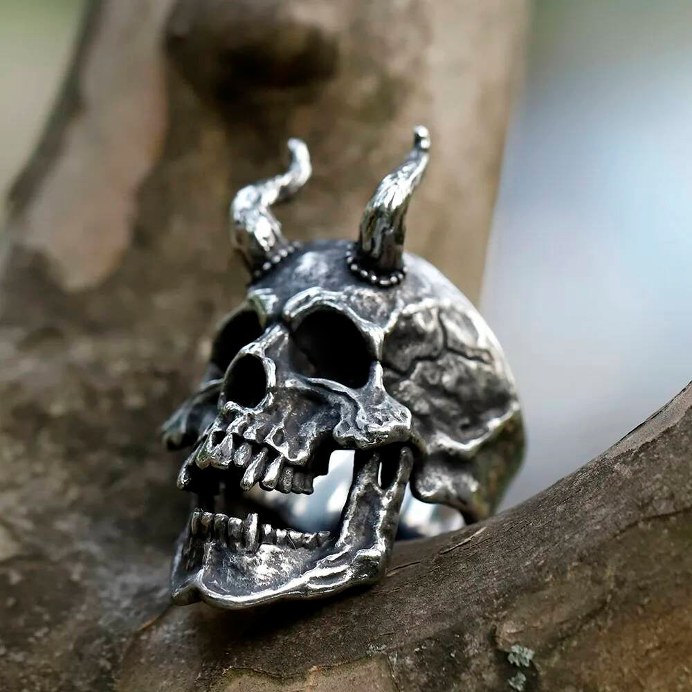 Horned Satan Skull Ring – 316L Stainless Steel Gothic Biker Accessory